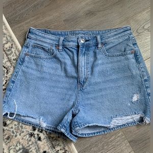 🌟 SOLD 🌟 American Eagle mom short